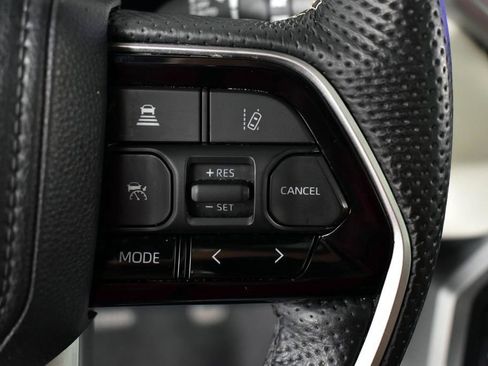 Used 2024 Toyota Sequoia Capstone AWD/4WD image 42