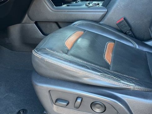 Used 2025 GMC Sierra 3500 AT4 w/ Technology Package image 12