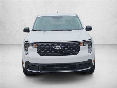 Certified 2025 Ford Maverick XLT FWD image 2