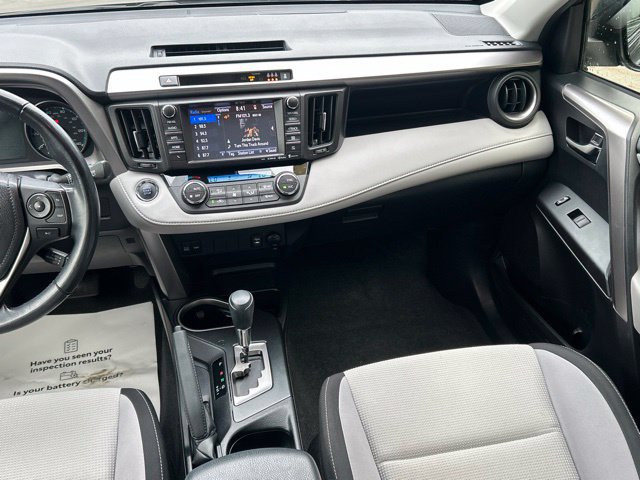 Used 2017 Toyota RAV4 XLE AWD/4WD image 48