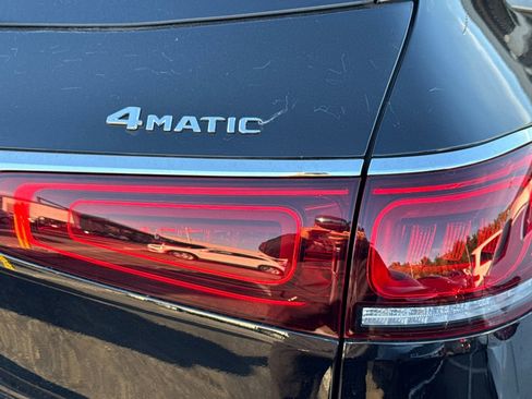 Used 2023 Mercedes-Benz GLS 450 4MATIC w/ AMG Line Exterior image 9