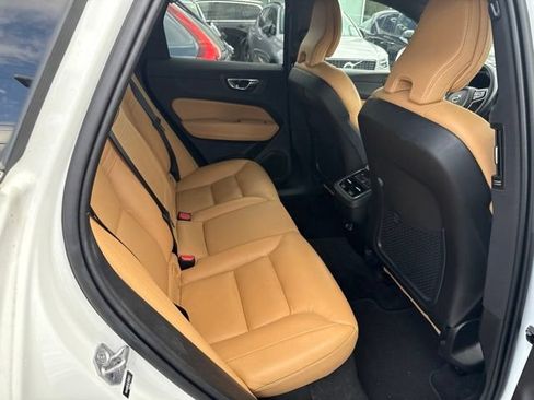 Used 2020 Volvo XC60 T5 Inscription AWD/4WD image 5