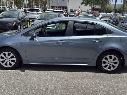 Certified 2025 Toyota Corolla LE image 4