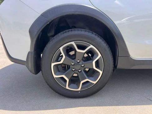 Used 2014 Subaru Crosstrek 2.0i Premium AWD/4WD image 48