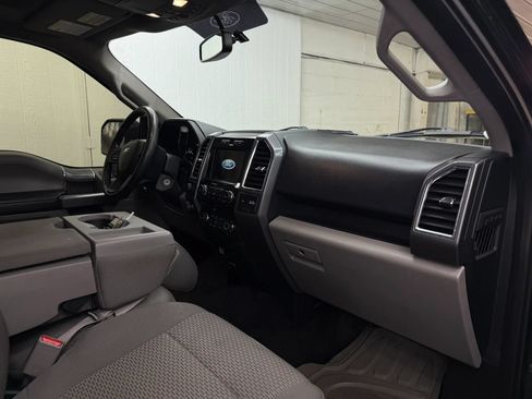 Used 2016 Ford F150 XLT w/ Equipment Group 302A Luxury AWD/4WD image 7