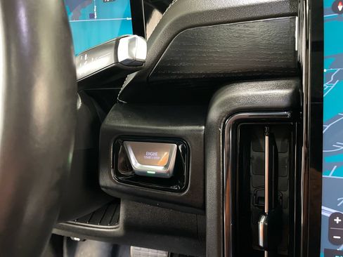 Used 2026 GMC Yukon XL AT4 Ultimate w/ LPO, Floor Liner Package AWD/4WD image 9