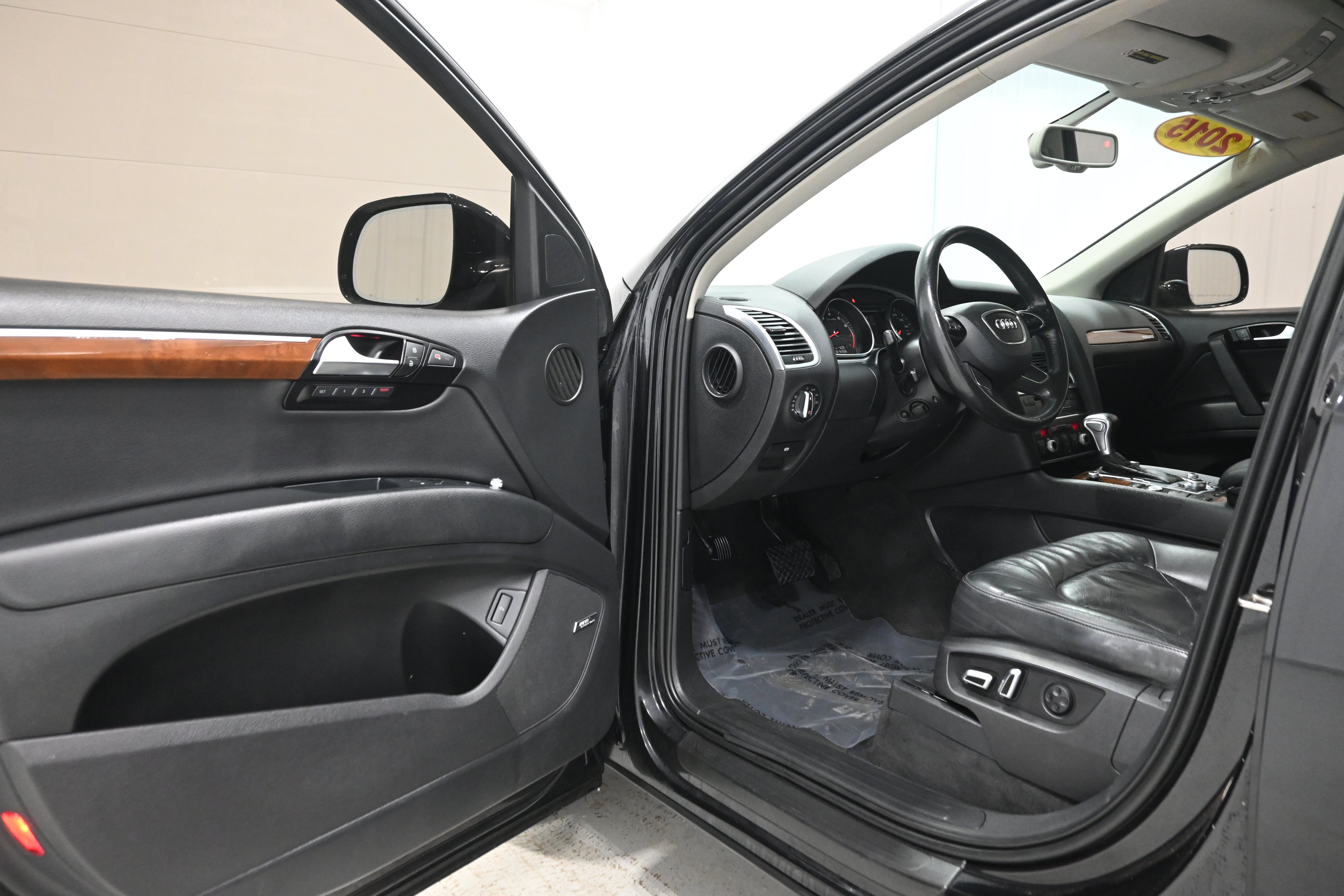 Used 2015 Audi Q7 3.0T Premium Plus w/ Premium Plus Package AWD/4WD image 3