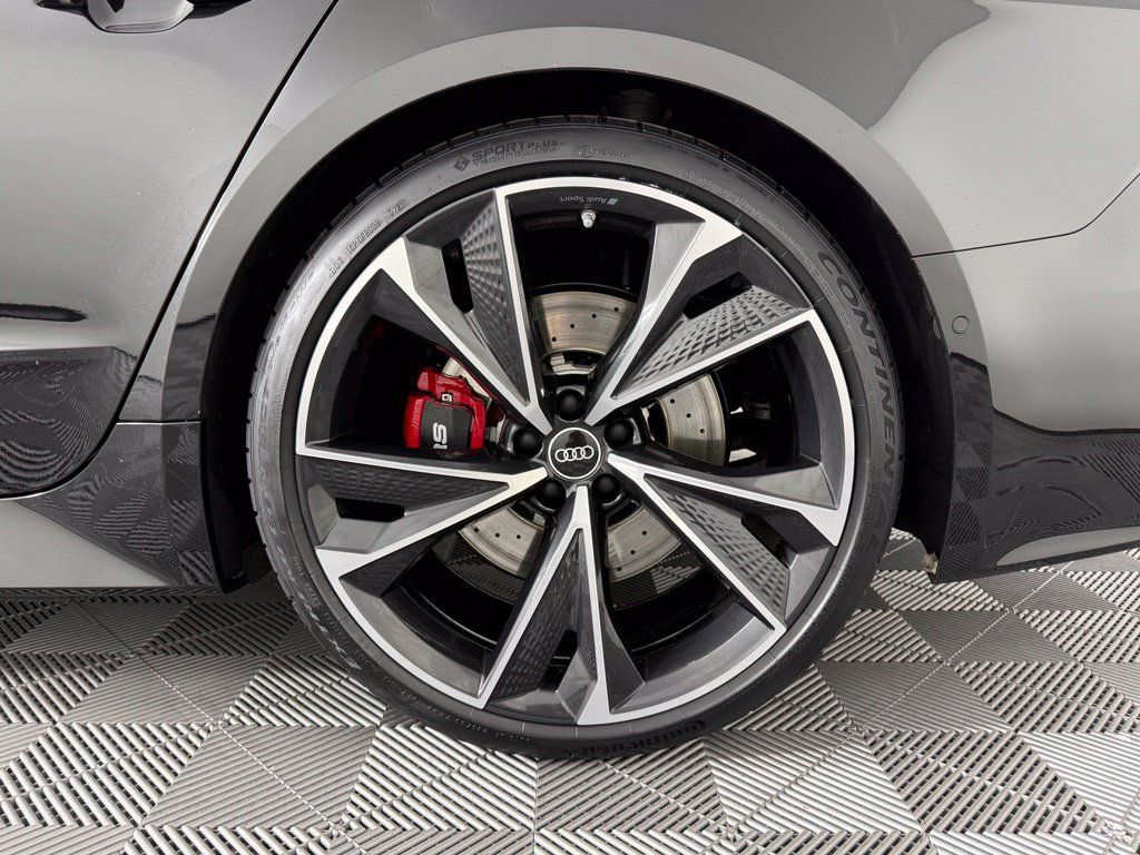 Used 2022 Audi RS 7 Sportback AWD/4WD image 14