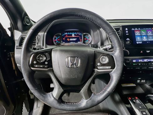 Used 2021 Honda Pilot Black Edition image 17