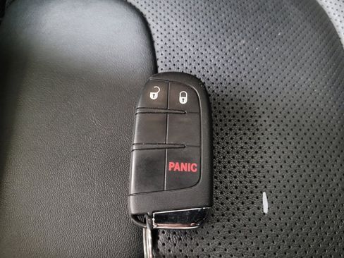 Used 2022 Jeep Cherokee Latitude Lux image 32