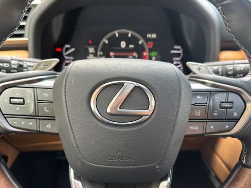 Certified 2024 Lexus LX 600 4WD w/ Luxury Package image 28