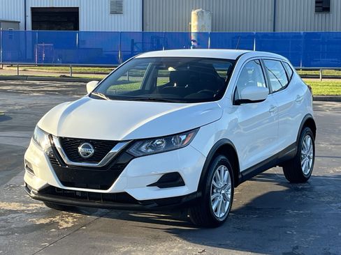 Used 2021 Nissan Rogue Sport S image 5