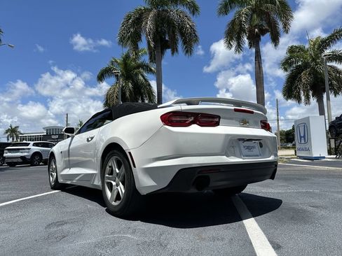 Used 2019 Chevrolet Camaro LT RWD image 18