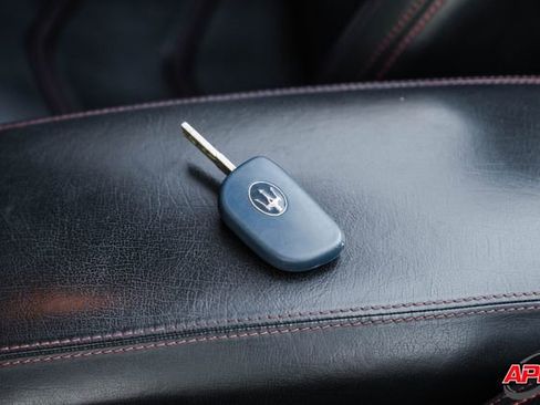 Used 2013 Maserati GranTurismo Sport image 81