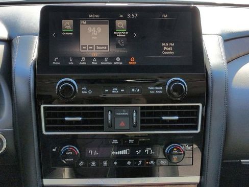 Used 2022 Nissan Armada SL image 18