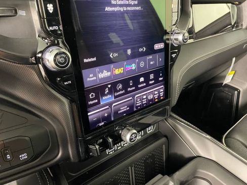 New 2026 RAM 2500 Limited AWD/4WD image 6