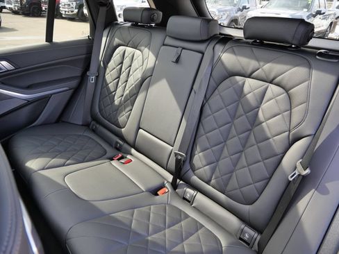 Used 2026 BMW X5 M60i AWD/4WD image 36
