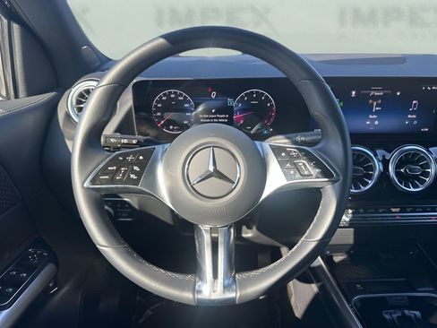 Used 2025 Mercedes-Benz GLA 250 image 14