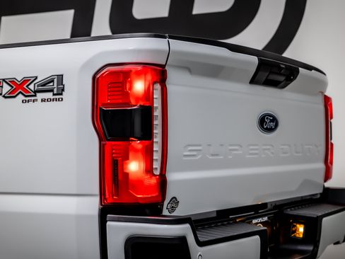 Used 2026 Ford F250 XL w/ STX Appearance Package AWD/4WD image 13