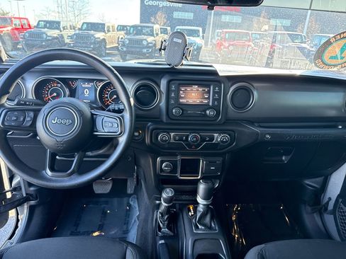 Used 2021 Jeep Wrangler Unlimited Sport image 15