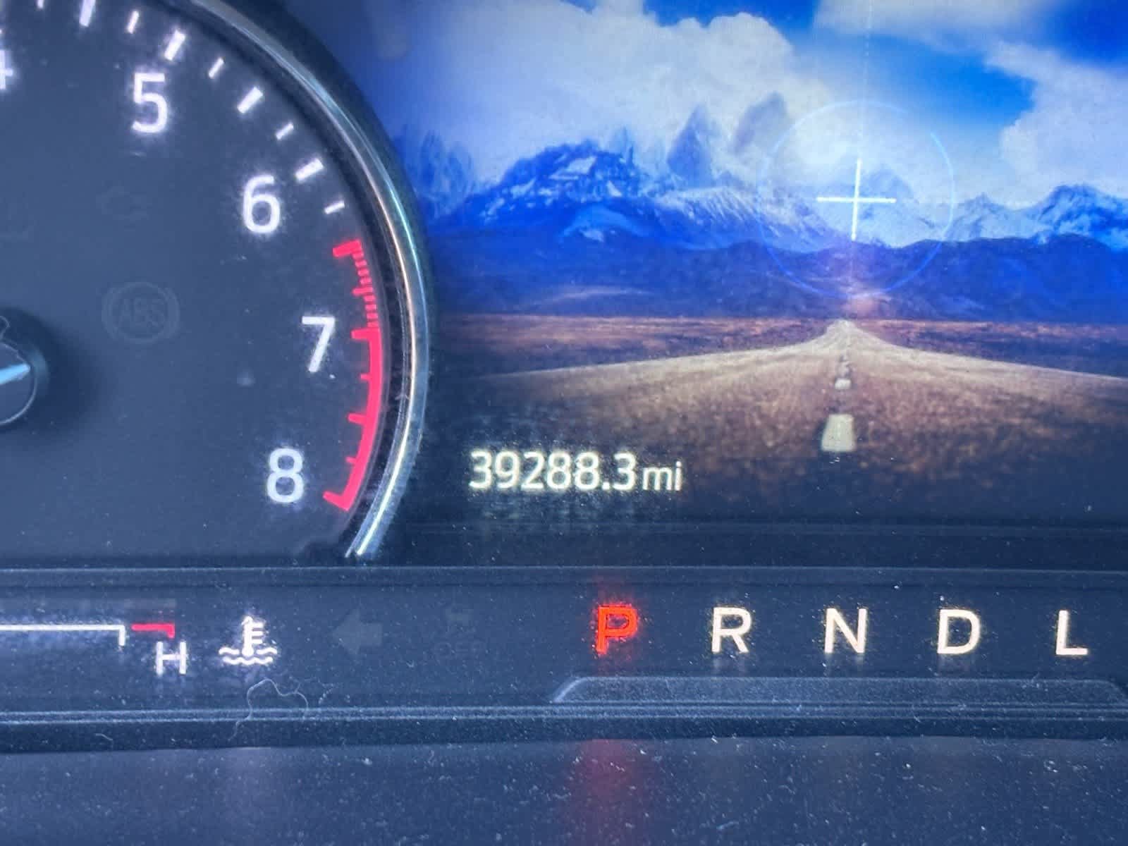 Used 2023 Ford Explorer XLT AWD/4WD image 18