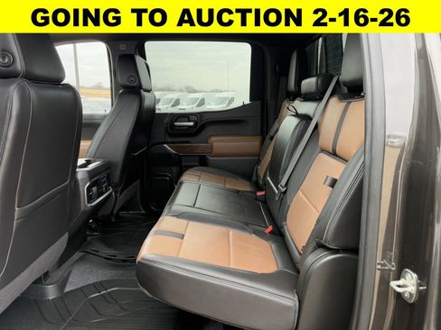 Used 2021 Chevrolet Silverado 1500 High Country w/ Technology Package image 29