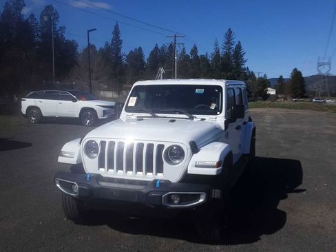 Used 2023 Jeep Wrangler Sahara image 1