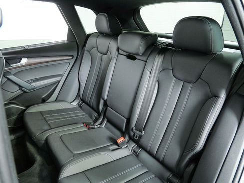 Used 2023 Audi Q5 2.0T Premium Plus w/ Premium Plus Package AWD/4WD image 18