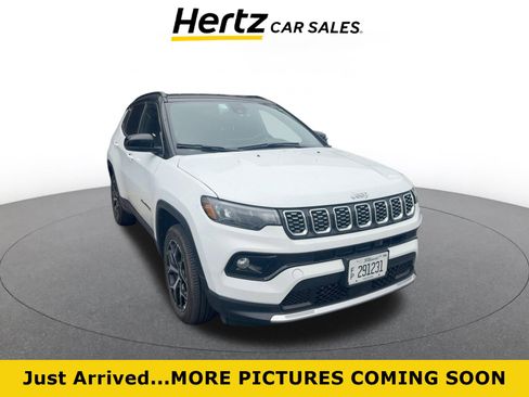 Used 2025 Jeep Compass Limited image 1