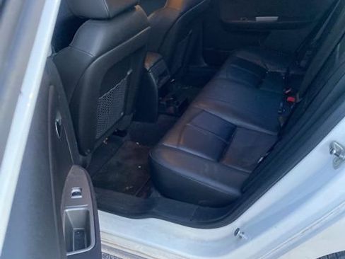 Used 2010 Chevrolet Malibu LTZ image 8