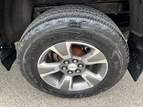 Used 2015 Chevrolet Colorado Z71 AWD/4WD image 9