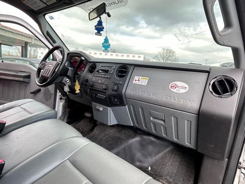 Used 2012 Ford F450 XL w/ XL Value Pkg image 10