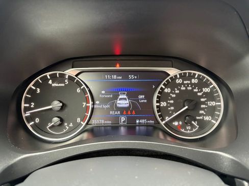 Used 2025 Nissan Altima 2.5 SV FWD image 18