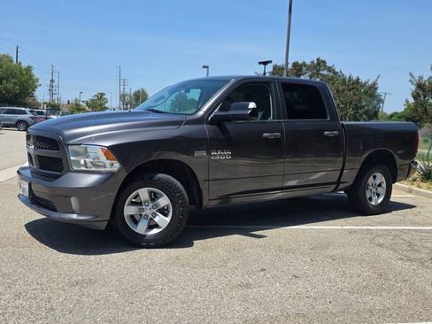 Used 2017 RAM 1500 Express RWD image 20