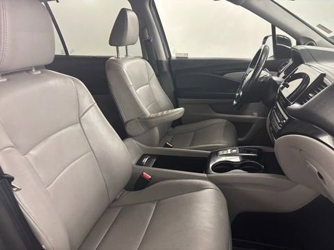 Used 2019 Honda Pilot Touring image 21