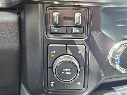 New 2025 Ford F350 Lariat w/ Lariat Ultimate Package image 22