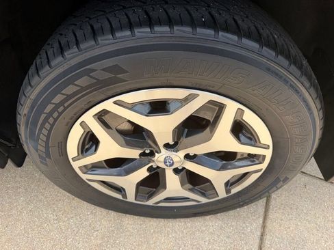 Used 2019 Subaru Forester Premium AWD/4WD image 27