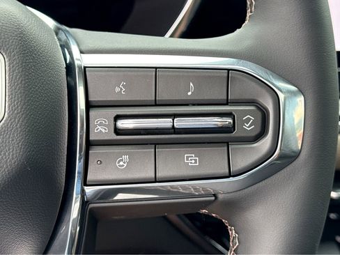 New 2026 GMC Canyon Denali AWD/4WD image 17