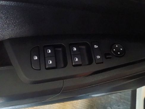 Used 2024 Kia Sportage LX image 18