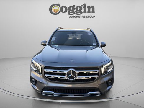 Used 2021 Mercedes-Benz GLB 250 w/ Premium Package image 8