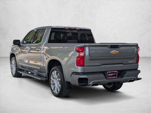 Used 2024 Chevrolet Silverado 1500 High Country w/ High Country Premium Package AWD/4WD image 8