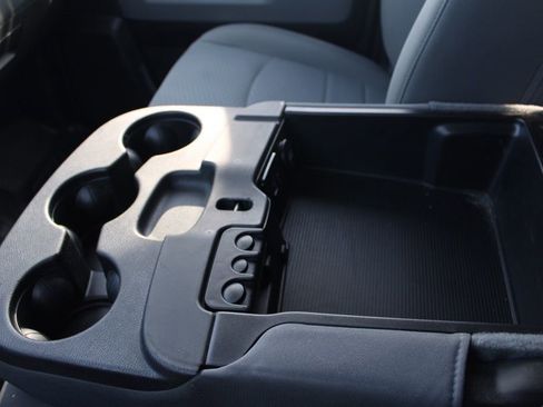 Used 2016 RAM 1500 Classic SLT image 35