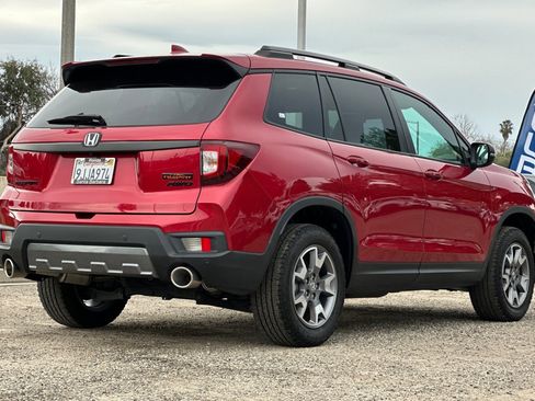Used 2023 Honda Passport TrailSport image 4