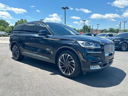 Certified 2022 Lincoln Aviator Reserve w/ Equipment Group 201A AWD/4WD image 2