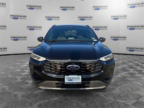 Used 2025 Ford Escape ST-Line image 8