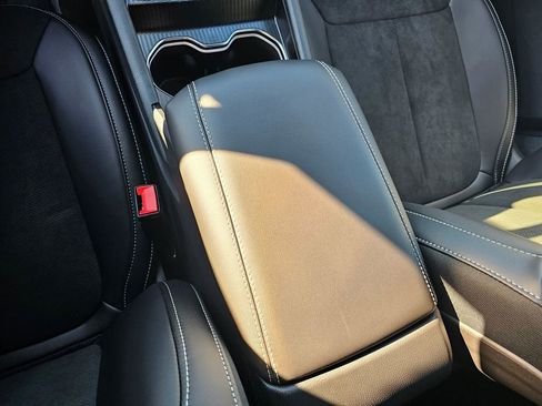 New 2025 Jeep Grand Cherokee Altitude image 23