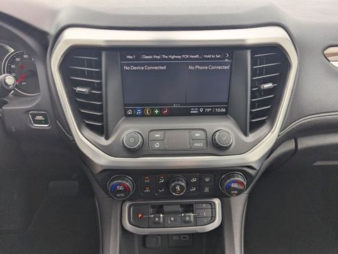 Used 2021 GMC Acadia SLE image 10