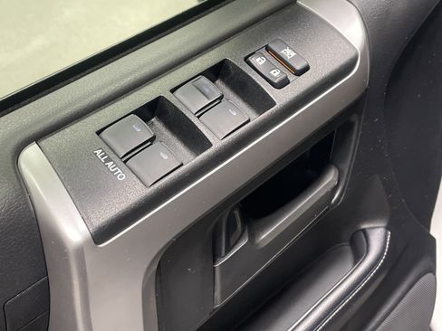 Used 2019 Toyota 4Runner SR5 Premium image 15