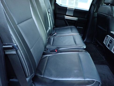 Used 2016 Ford F150 Lariat image 18