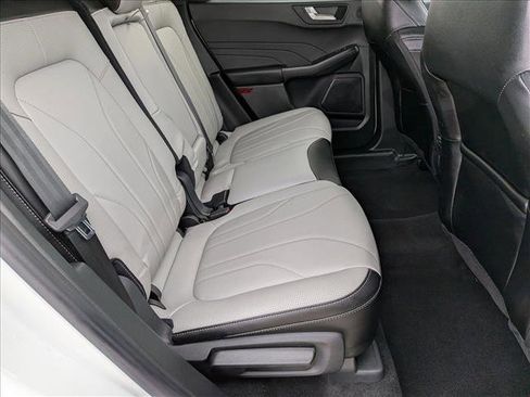 Used 2025 Ford Escape SE w/ PHEV Premium Package image 20